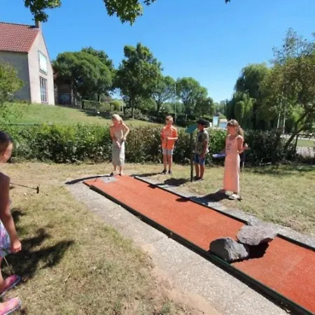 Holiday home Op 't Broeckhuys Ewijk